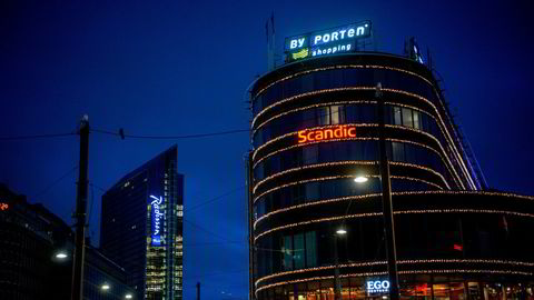 Hotell fasader. Tomme hotell rom i Oslo. Radisson Plaza og Scandic
