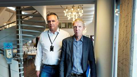 Tre dager etter at DN Magasinet publiserte en sak om Boligbyggs direktekjøp av leiligheter, gikk foretaket til anmeldelse for grovt økonomisk utroskap. Her er administrerende direktør Jon Carlsen og eiendomsdirektør Tom-Erik Holte i Boligbygg.