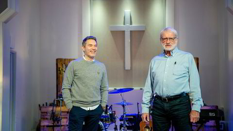 Morten Aune (til venstre), pastor i Pinsekirken i Sandvika, og Terje Mikalsen selger digitalt kollekt-selskap til et oppkjøpsfond i USA for 203 millioner kroner.