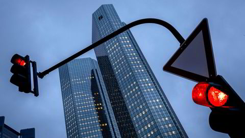 Én enkelt handel i derivativer knyttet til Deutsche Bank-gjeld kan ha startet markedskaoset forrige fredag, skriver Bloomberg.