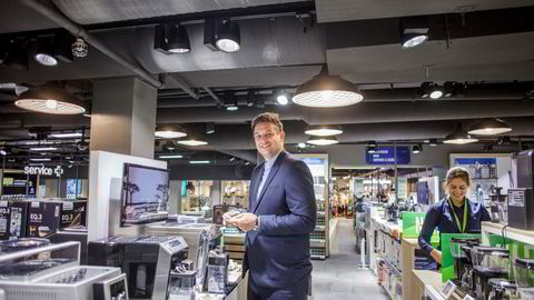 Elkjøp-sjef Fredrik Tønnesen er ok fornøyd. Bildet er tatt ved en tidligere anledning.