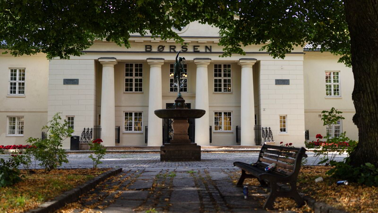 Oljeprisen falt brått – Børsen sto imot