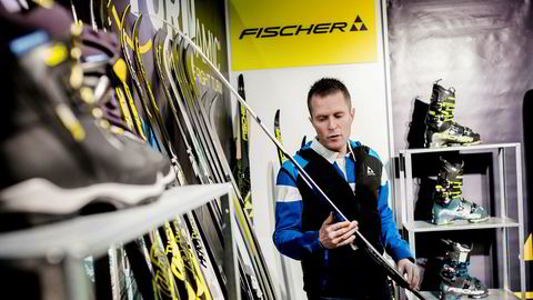 – Skisalget er ekstremt bra i år, sier Finor-selger Ole Henrik Robarth på Fischers stand på Norspomessen.