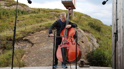 Sigurd Hole har dels spilt inn sin nye plate på The Arctic Hideaway, en isolert kunstnerretreat på Fleinvær utenfor Bodø.