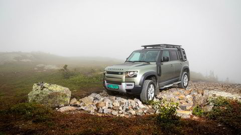 Land Rover Defender kjører deg til veis ende mer komfortabelt enn noen gang før.