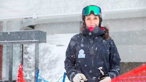 Camilla Sylling Clausen, generalsekretær i Alpinanleggenes Landsforening, sier hun er meget godt fornøyd med vinteren til tross for færre folk i bakkene.