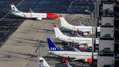 Norwegian- og SAS-fly på Oslo lufthavn.