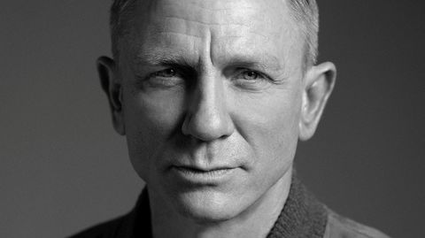 Siste dans. Daniel Craig har aldri lagt skjul på sitt elsk-hat-forhold til James Bond – likevel har han påtatt seg rollen hele fem ganger, men nå lover han «No Time To Die» blir hans aller siste som agent 007. Filmen har premiere i Norge 3. april.