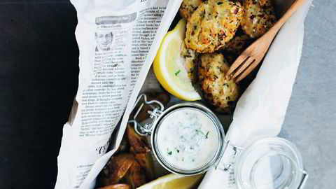 Lettvint. – Med litt tartarsaus og sitron på toppen føles det ganske ekte, sier David Frenkiel om vegetarvarianten av fish & chips – fritert blomkål og potetchips som får steke sammen.