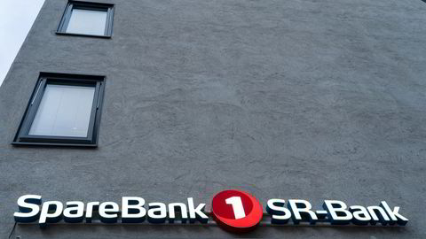 En kunde i Sparebank 1 SR-Bank er misfornøyd med banken etter å ha tapt stort i aksjemarkedet.