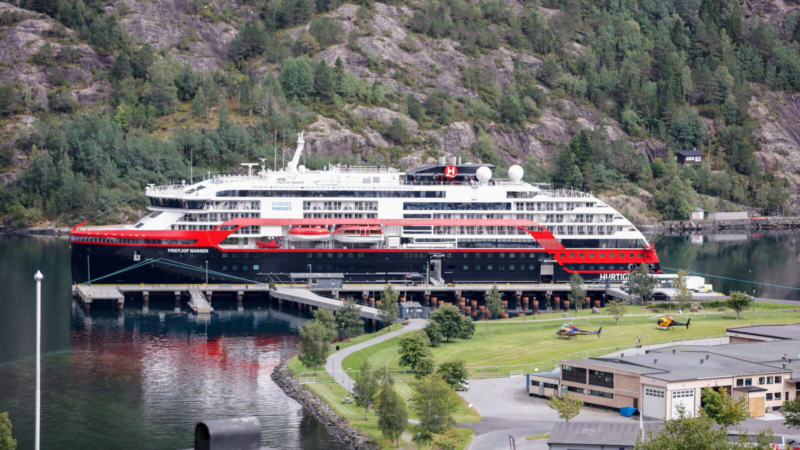 Hurtigruten blar opp for kreditorenes «ja»