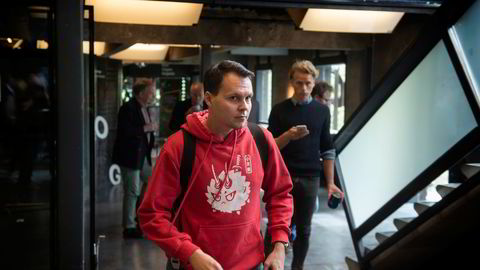 Aleksander Leonard Larsen er en av gründerne bak kjæledyrspillet Axie Infinity. Tirsdag ble det kjent at et undernettverk av kryptoplattformen har blitt hacket. Her er Larsen avbildet i 2019.