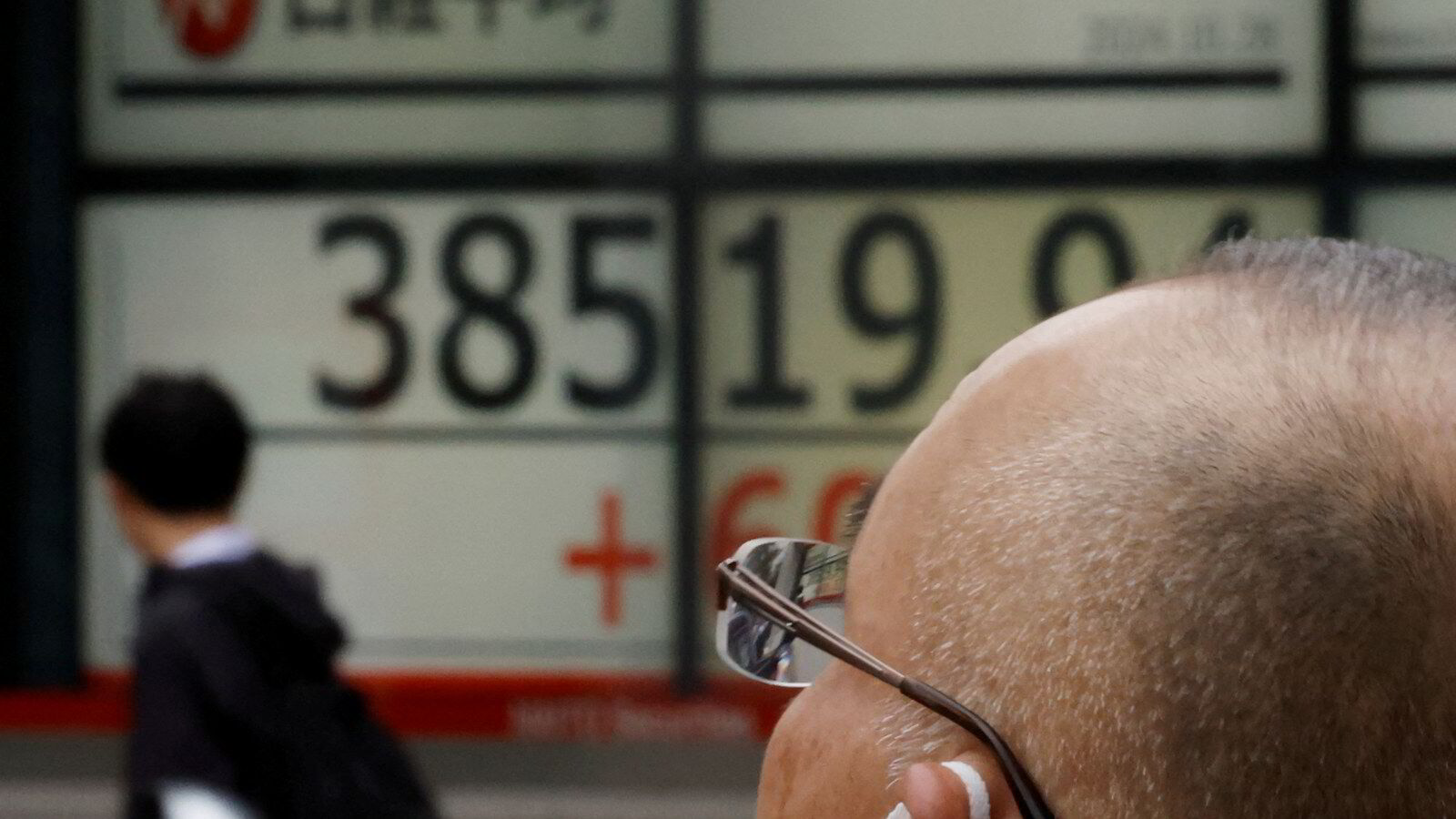 Valgkaos i Japan, oljeprisfall, toppsjef trekker seg etter narkotika-anklager