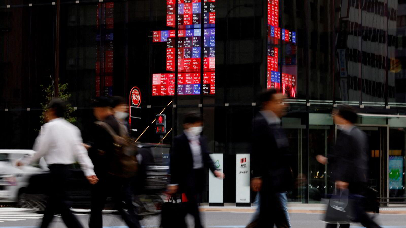 Støttepakke på over 700. mrd til teknologisektoren, ny rekord for bitcoin – Asia-børsene faller