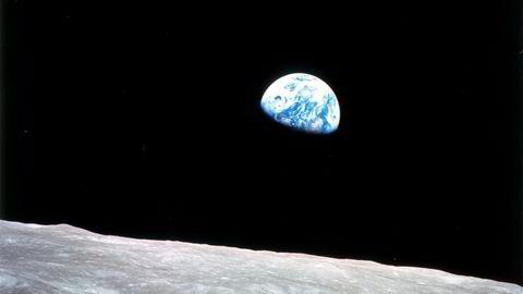 Bildet «Earthrise», av jorden over månen, ble tatt fra Apollo 8 julaften 1968.