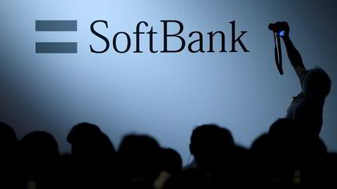 Softbank har måttet ta store tap som følge av dalende verdier for oppstartsselskapene det er tungt investert i.