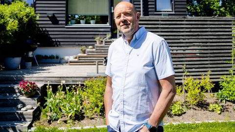 Danske Bank-kunde Victor Sivertsen er opprinnelig fra Trøndelag og bor i dag i Bærum. Han har vært trofast kunde i banke gjennom 45 år, men vil ikke være med på flyttelasset når porteføljen blir solgt. Verdiene av kundene er også ganske uviss.