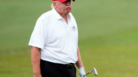 Donald Trump på golfbanen sist uke.