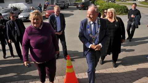 Statsminister Erna Solberg besøkte Bø kommune og Høyre-ordfører Sture Pedersen i sommer.