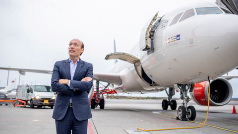 SAS-sjef siden i fjor sommer, nederlandske Anko van der Werff, har satt en frist i forhandlinger med pilotene. I mellomtiden er selskapet godt i gang med å etablere to nye flyselskaper. Her fra Gardermoen i fjor høst.
