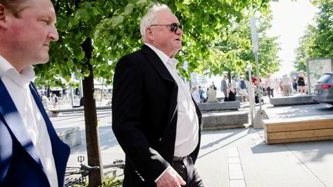 På vei ut: John Fredriksen (i midten) vil ha pengene sine ut av Aeternum Capital. For fondet til Vegard Søraunet betyr det at nesten to tredjedeler av kapitalen forsvinner.