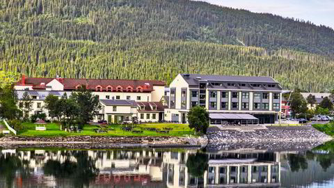 I snart 230 år har det vært hotelldrift her i strandkanten i Mosjøen. Nå er Fru Haugans Hotel solgt.