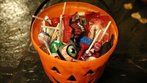 Skal vi bannlyse Halloween med knask eller knep, spør forfatteren.