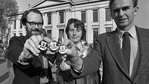 SV-gründere Berge Furre, Berit Ås og Reidar T. Larsen krever Norge ut av Nato i 1976.