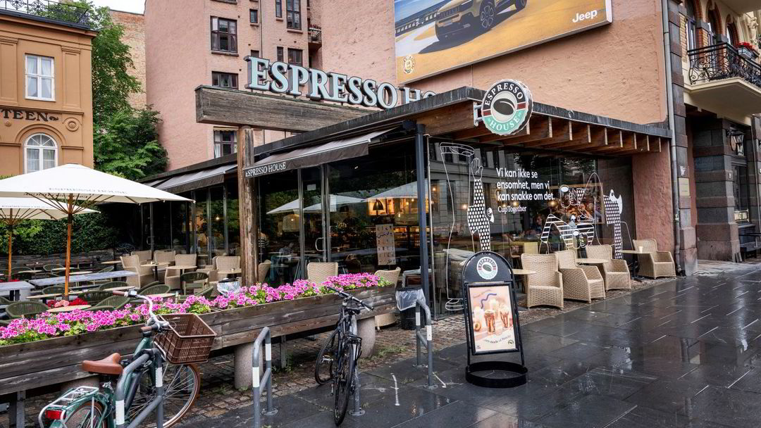 Målte 37 grader på jobb i Espresso House mens matvarer (+) DN