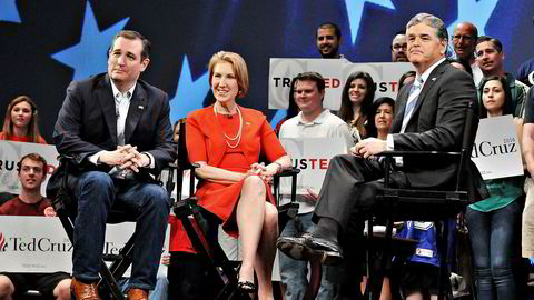 Sean Hannity (t.h.)  nekter for å ha kalt korona-viruset en "bløff". Bildet er fra en debatt i 2016. Til venstre Ted Cruz og Carly Fiorina.