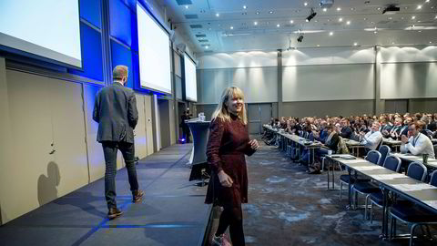 Viseadministrerende direktør i Vipps, Elisabeth Haug, snakket om at Vipps utfordres av Facebook og Apple på DNs konferanse om finansteknologi.