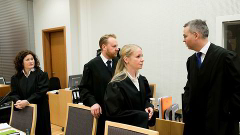 I Transocean-saken er det skapt et inntrykk av rettssikkerhet i fare. Selskap og enkeltpersoner ble frikjent for alvorlige anklager om å ha bidratt til unndragelse av skatt, og Skatteetaten nådde bare delvis frem i skattesakene. Her aktoratet i Transocean-saken, Anna Haugmoen Mo (fra venstre), Bård Thorsen og Åsne Haga Torgersen i Økokrim og Espen Bjerkvoll fra Regjeringsadvokaten.