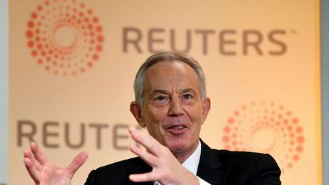 Britenes tidligere statsminister Tony Blair taler på en Reuters-tilstelning i London mandag formiddag.