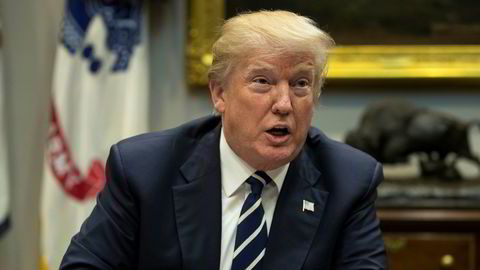 President Donald Trump skulle etter planen reise til Storbritannia neste måned for å åpne USAs nye ambassade i London. Det blir ikke noe av.