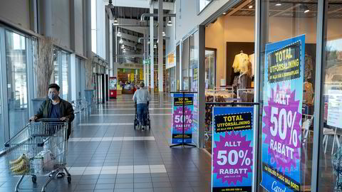 De norske kundene forsvant fra Nordby kjøpesenter i Strømstad. De kommer nok tilbake.