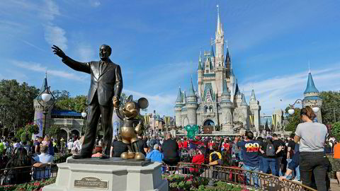 Disney-konsernets lansering av en egen strømmetjeneste har vært en umiddelbar suksess. Her står grunnlegger Walt Disney på sokkel i en av selskapene fornøyelsesparker i Florida.