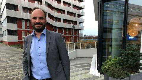 Hugo Dijkgraaf er ny sjef i Wintershall Norge. Her foran kontoret i Jåttåvågen i Stavanger.