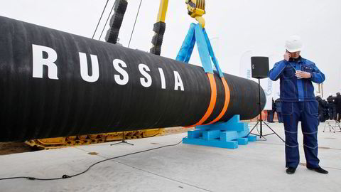 Russland har stoppet store eksportvolumer som skulle gå gjennom Nord Stream-rørledningen. Her fra åpningen av røret i 2010.