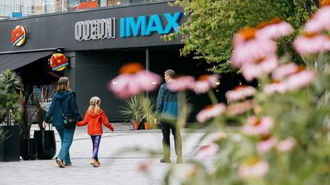 Kinokjeden Odeon, som blant annet holder til på Storo i Oslo, ble hardt rammet av nedstenginger.