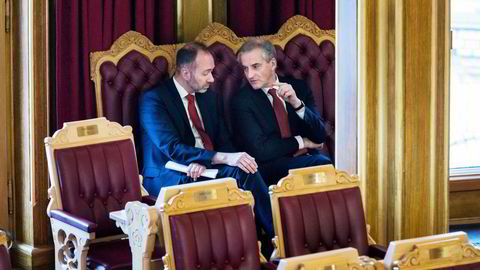 Ap betalte en stor andel av advokatregningen for Trond Giske, får DN opplyst. Jonas Gahr Støre vil ikke kommentere dette. Her er de fra en spørretime i Stortinget i 2017, før varslene mot Giske kom opp.