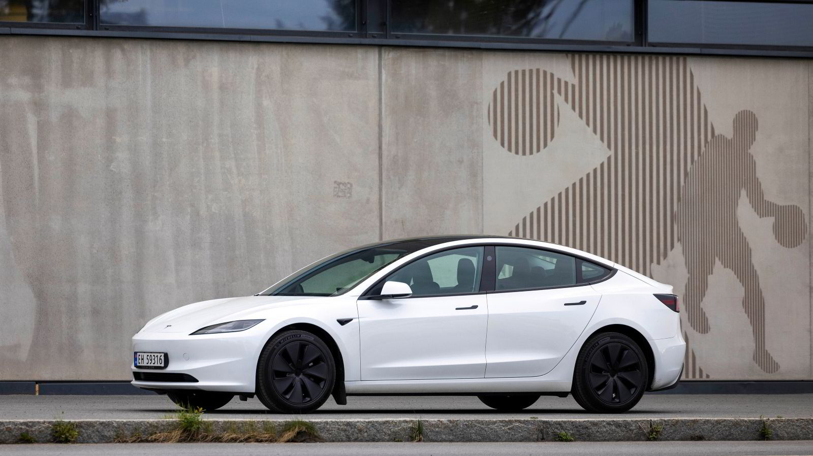 Biltest av Tesla Model 3: Den beste «billigbilen»