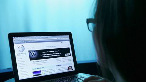 Når så mange leser Wikipedia, er det faktum at vi ikke kan stole på det, en utfordring, skriver artikkelforfatteren. Illustrasjonsfoto.