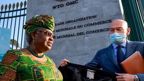 Den nye WTO-sjefen, Ngozi Okonjo-Iweala, ankommer hovedkvarteret i Genève i Sveits 1. mars.