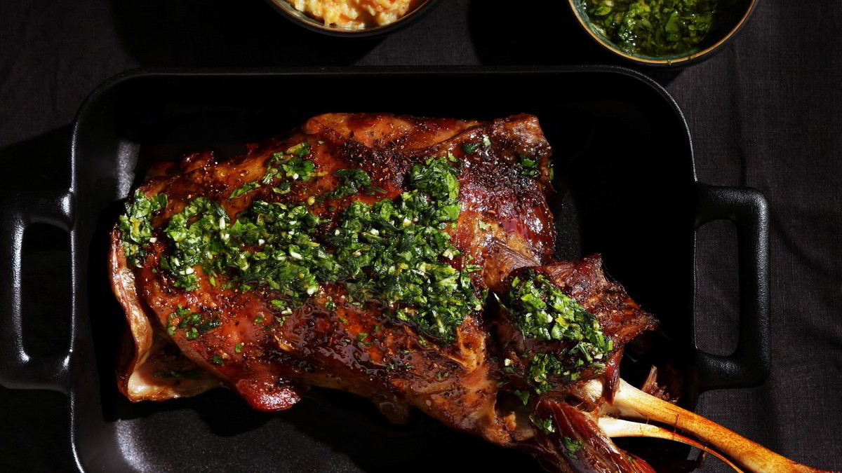 Oppskrift på lammebog med rotmos og gremolata. (+) | DN