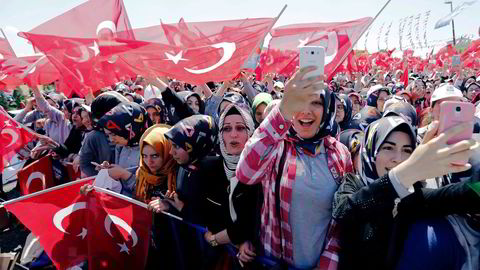 Frykten er at Erdogan vil etablere et eneveldig styre uten demokratisk kontroll.
                     Foto: Murad Sezer, Reuters/NTB Scanpix