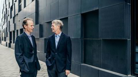 Aksjestrateg Paul Harper (til venstre) og analysesjef Morten Jensen i DNB Markets.