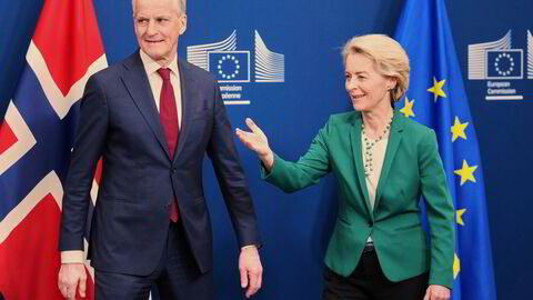 Klimamålet for 2035 skal oppnås i samarbeid med EU. Dette gir stor forutsigbarhet for næringslivet. Jonas Gahr Støre og Europakommisjonens president møtes før et møte ved EUS hovedkvarter i april.