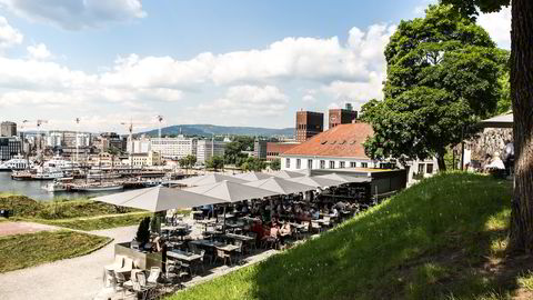 Festningen har 300 sitteplasser og Oslo sentrums beste utsikt. Men maten er bedre inne