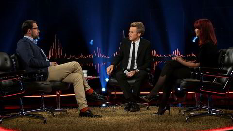 Partileder i Sverigedemokraterna (SD) Jimmie Åkesson (fra venstre) og hans samboer og partifelle Louise Erixon var gjester i det første «Skavlan»-programmet på TV 2.