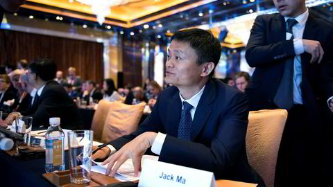 Alibaba-gründer Jack Ma deltok på åpningen av den norske delegasjonen i Beijing fredag og lovpriser Norge.